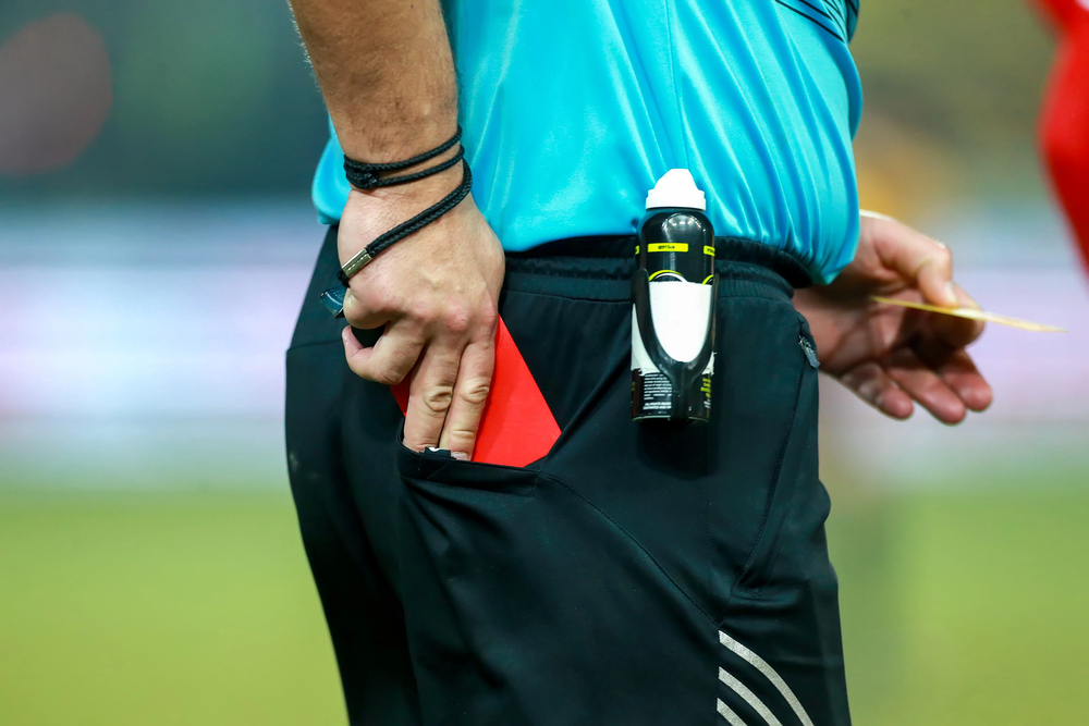 Football vosgien : l’arbitre siffle la fin du match…